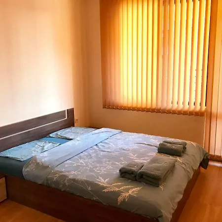 شقة Ostromila