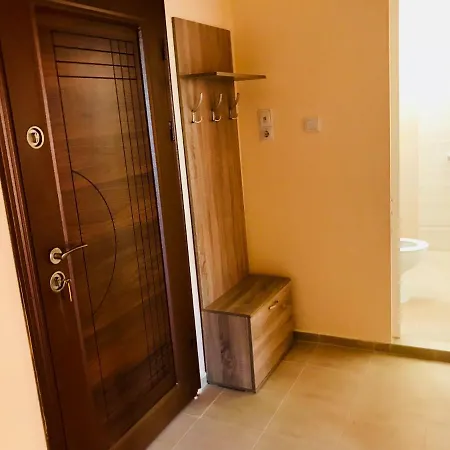 شقة Ostromila