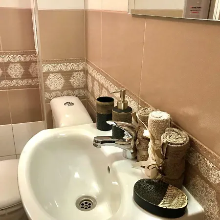 شقة Ostromila